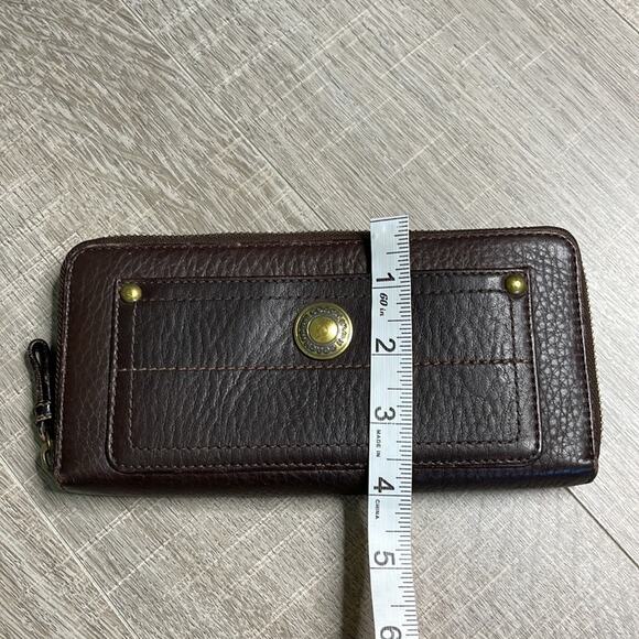 COACH Women’s Brown Leather Zip Around Wallet - Picture 9 of 13